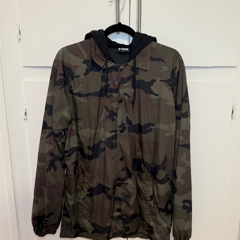 Green Camouflage Windbreaker Jacket